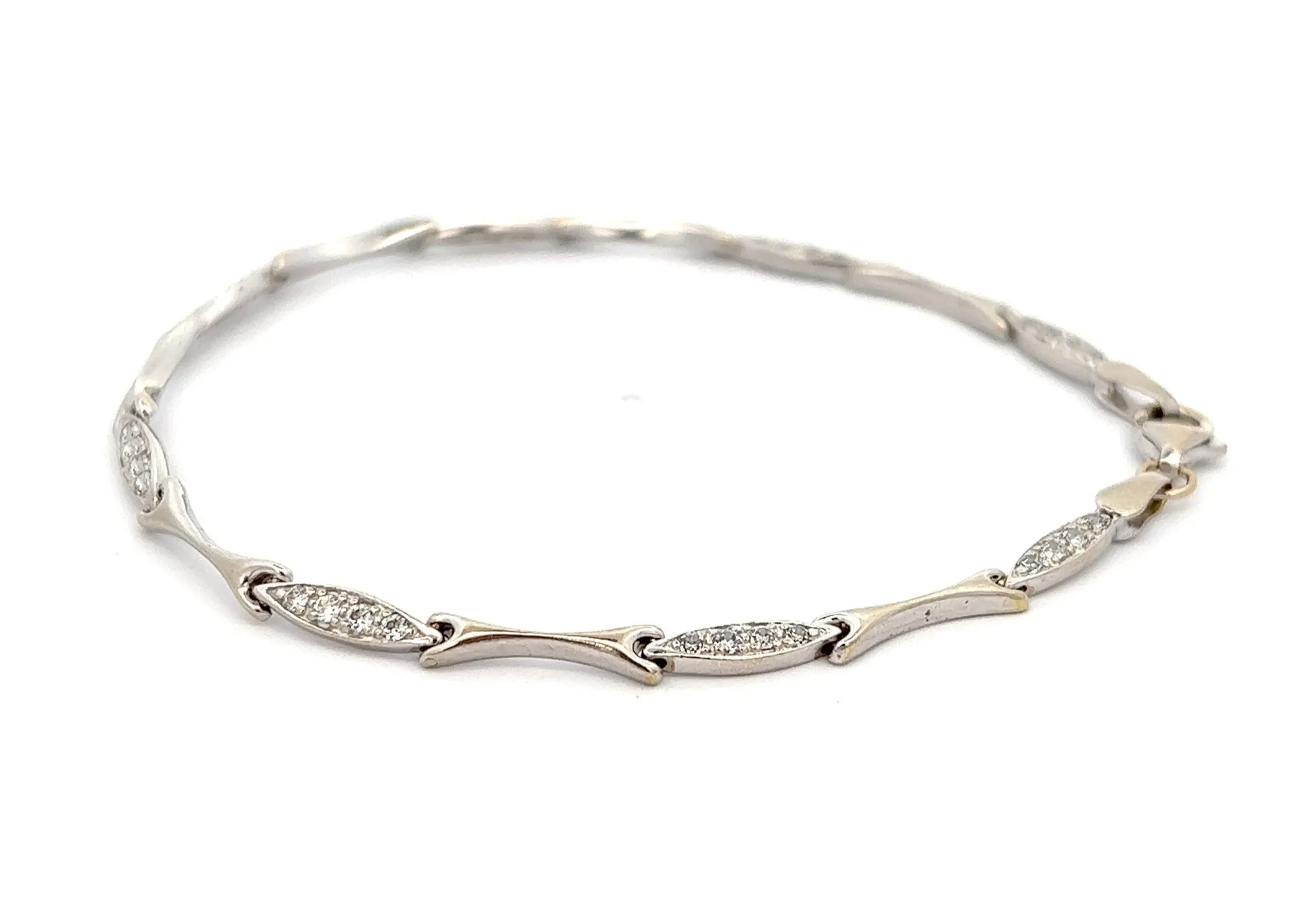 9ct White Gold Cubic Zirconia Bracelet