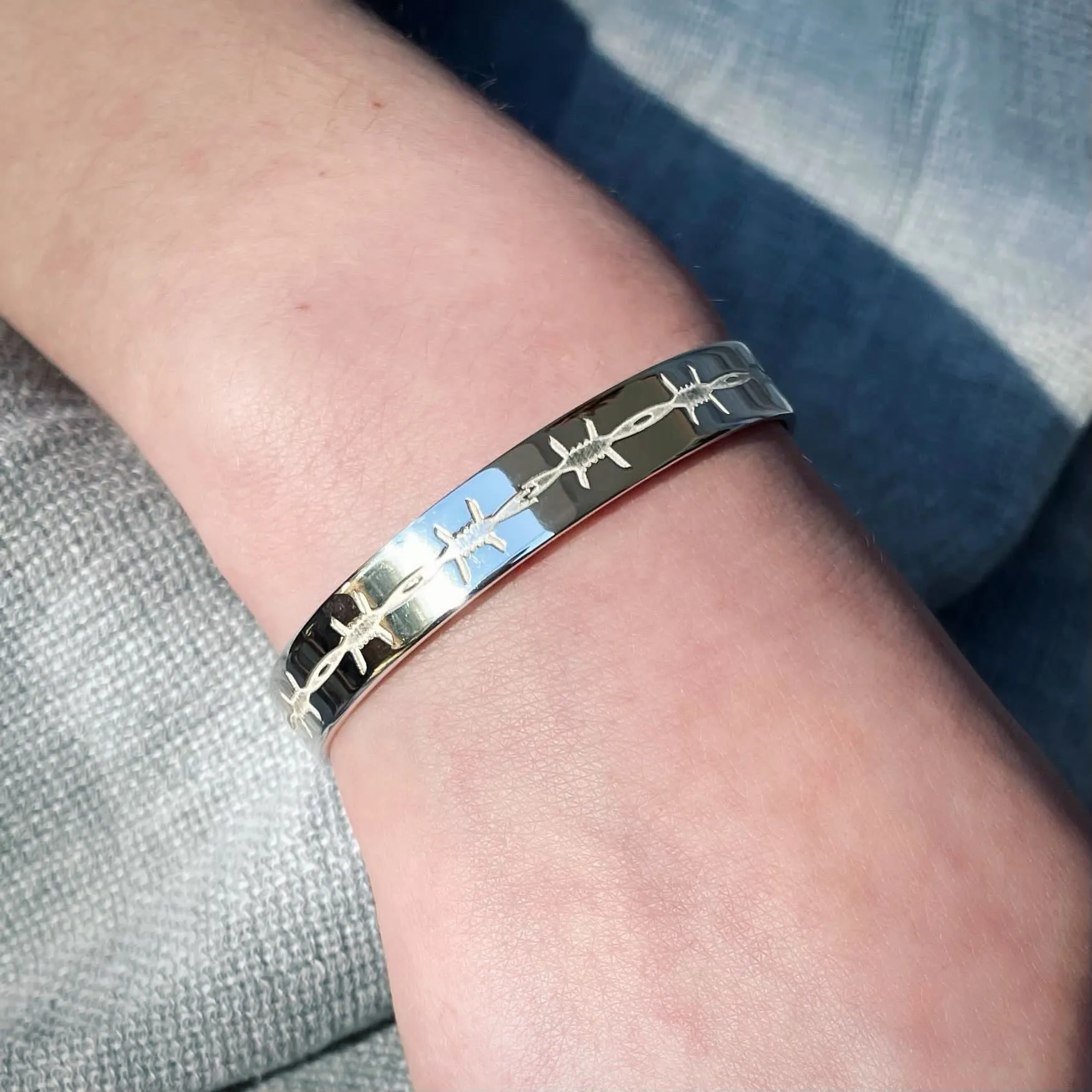 Barbed Wire Engraved Bangle