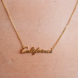 California Cursive Dainty Nameplate Necklace in Gold