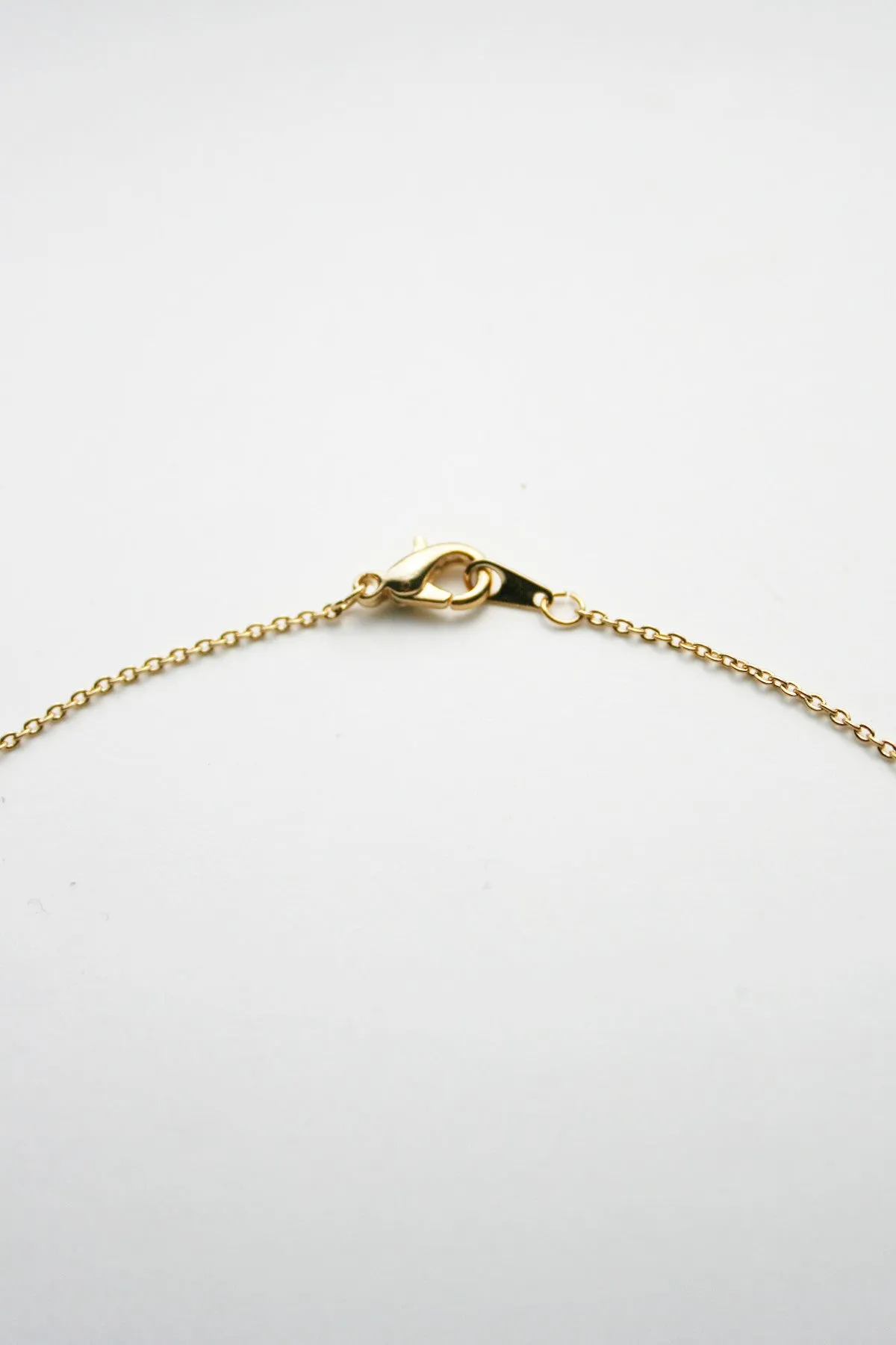 California Cursive Dainty Nameplate Necklace in Gold