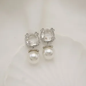 Cut Zirconia Pearls Studs