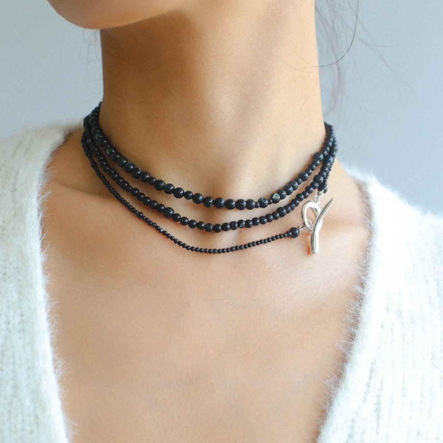 Delicate Black Mother-of-Pearl Gradient Beaded Long Necklace