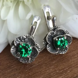 Emerald Flower Earrings - Rose Vintage Studs - Dainty Emerald Earrings