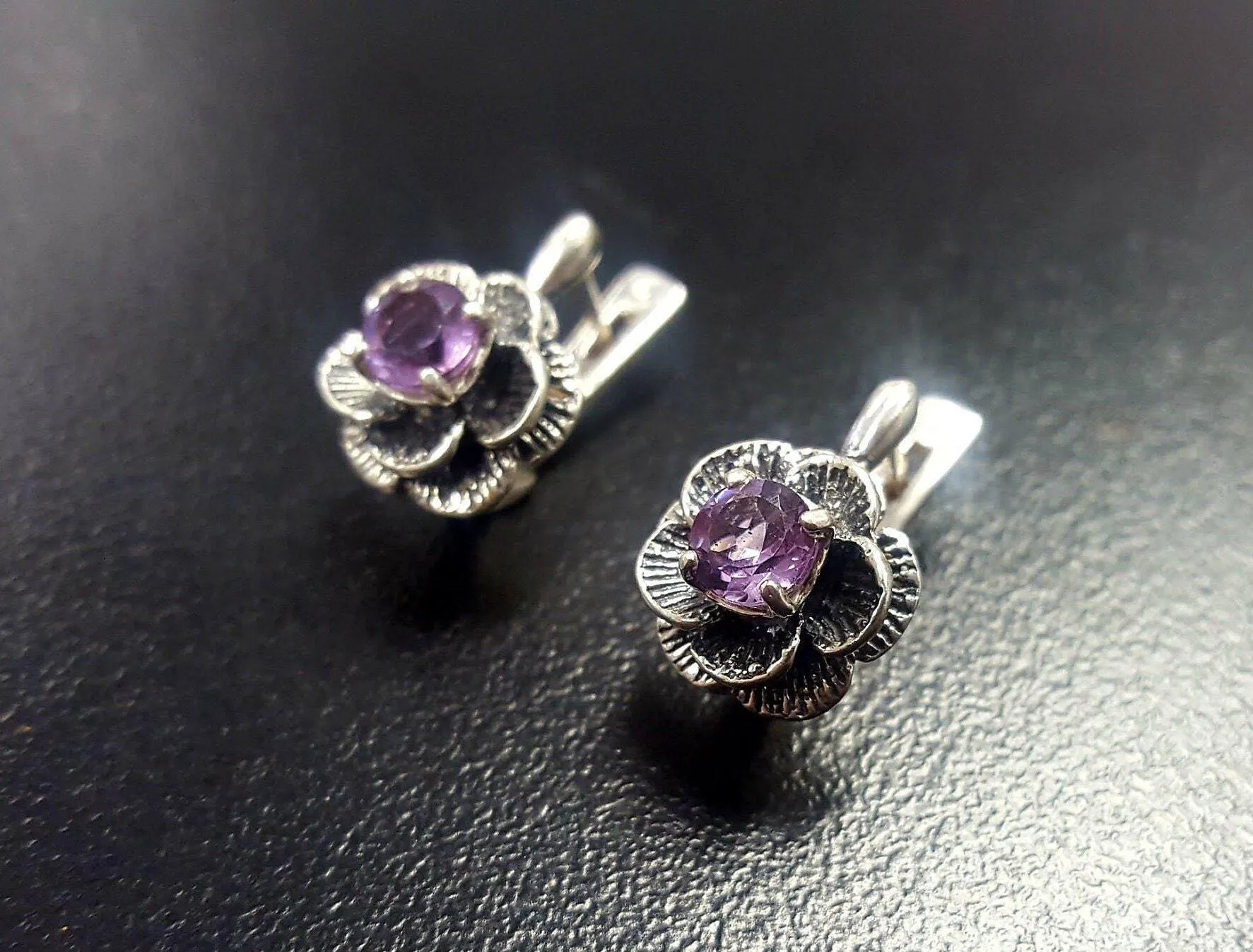 Genuine Amethyst Earrings - Purple Flower Studs - Vintage Rose Earrings