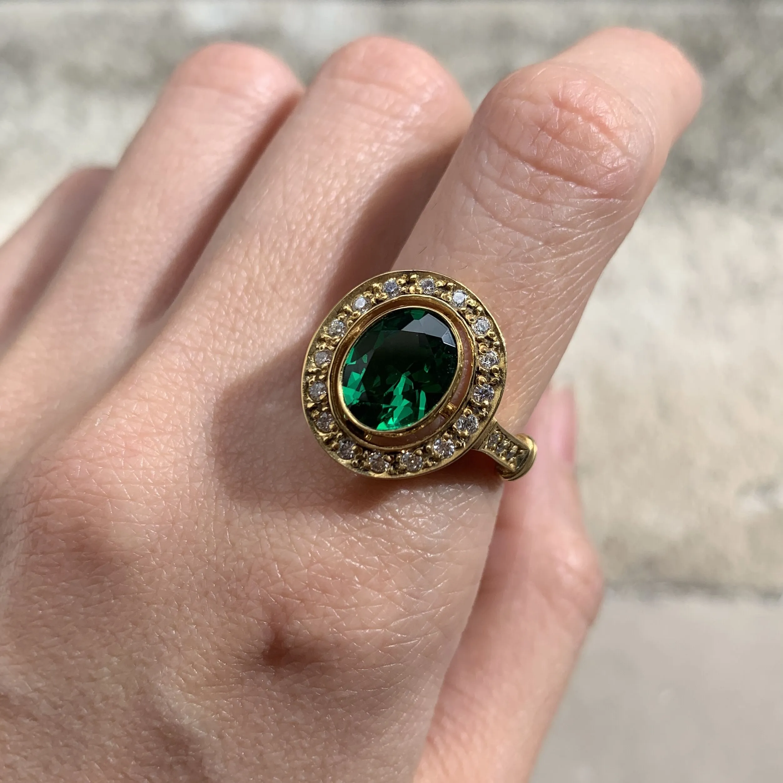 Gold Emerald Ring - Green Victorian Ring - Vintage Bezel Ring