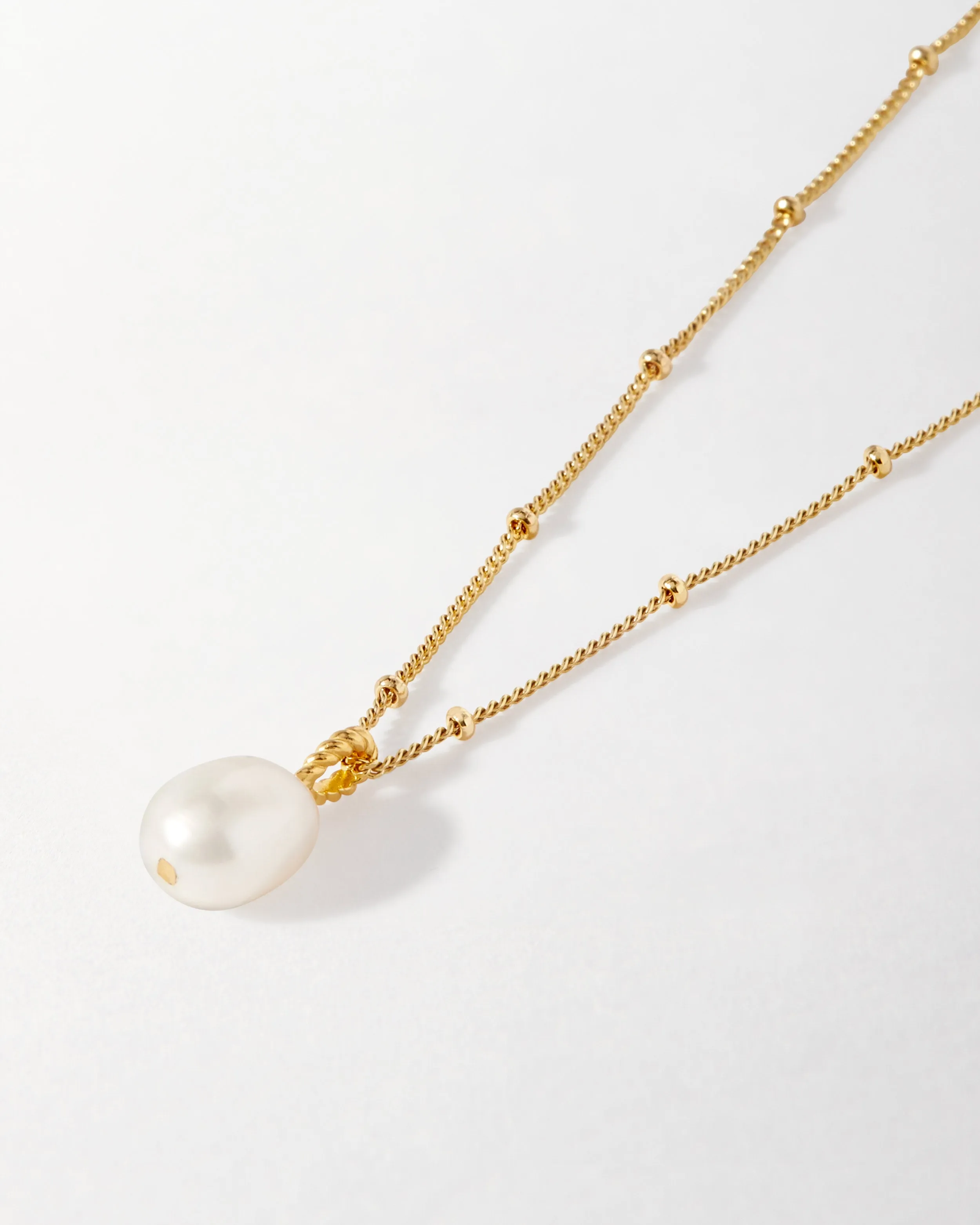 Marine Pearl Necklace