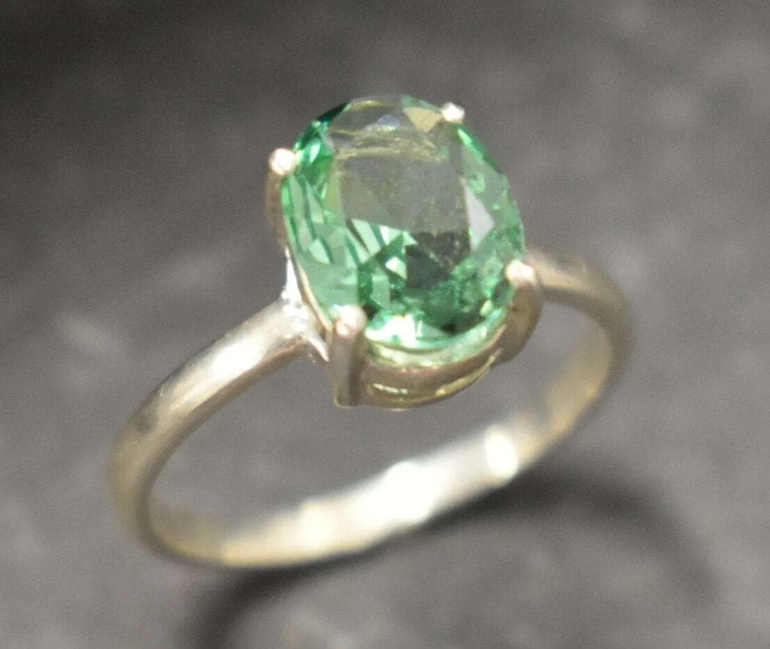 Mint Emerald Ring - Green Solitaire Ring - Vintage Oval Ring