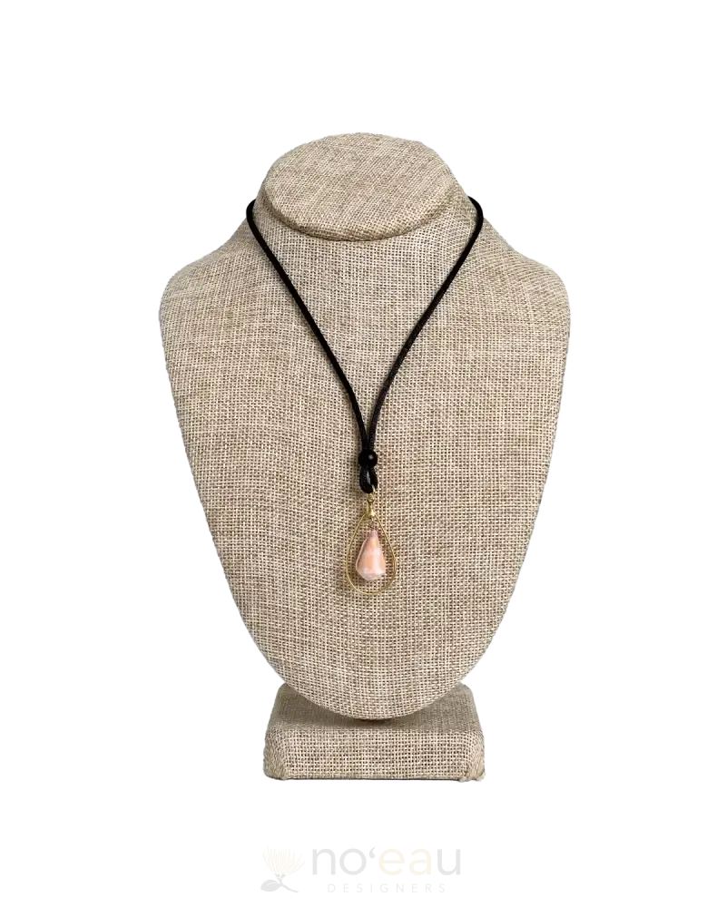 PAPA KINE THINGS - Assorted Shell Pendant Necklace