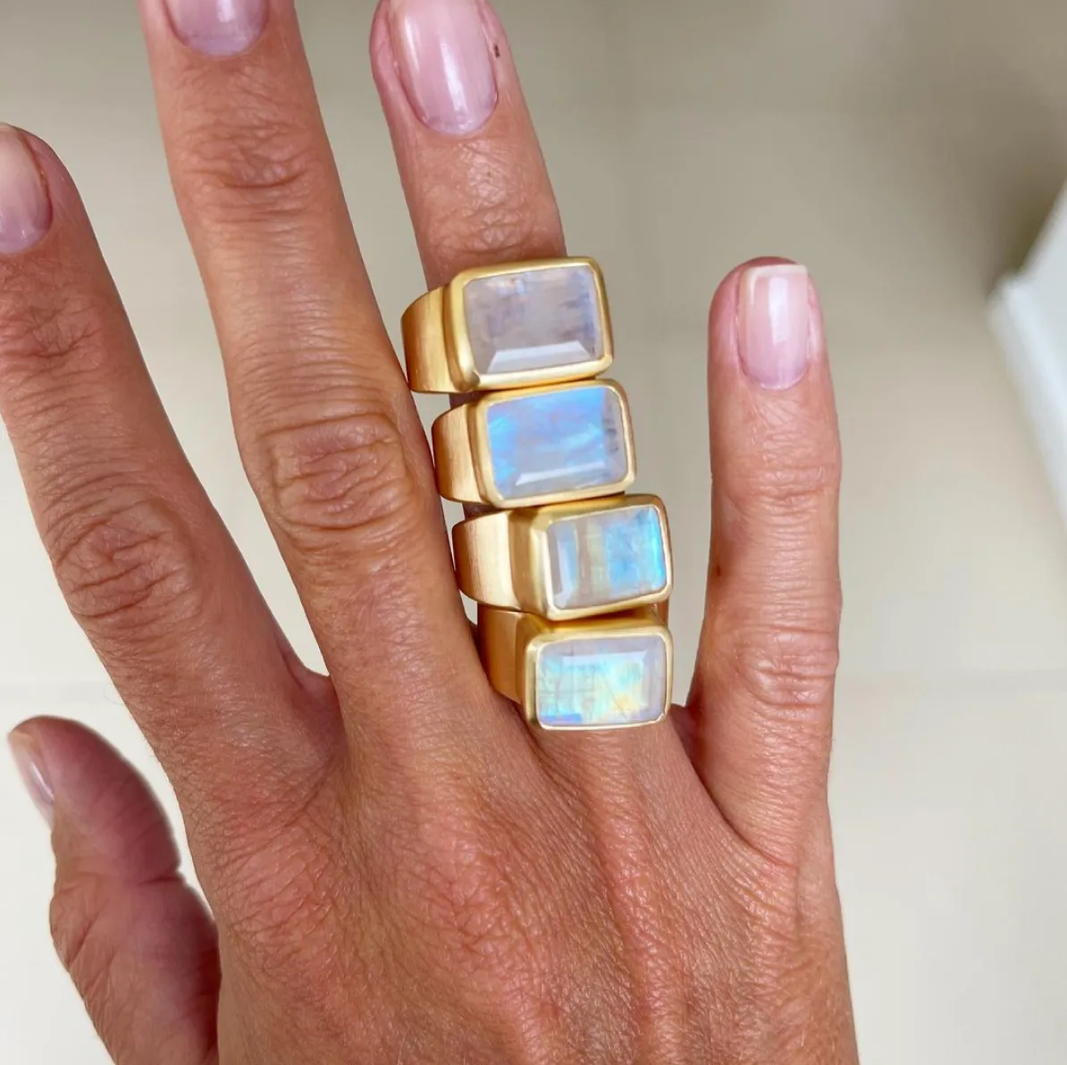 RAINBOW MOONSTONE COCKTAIL RING