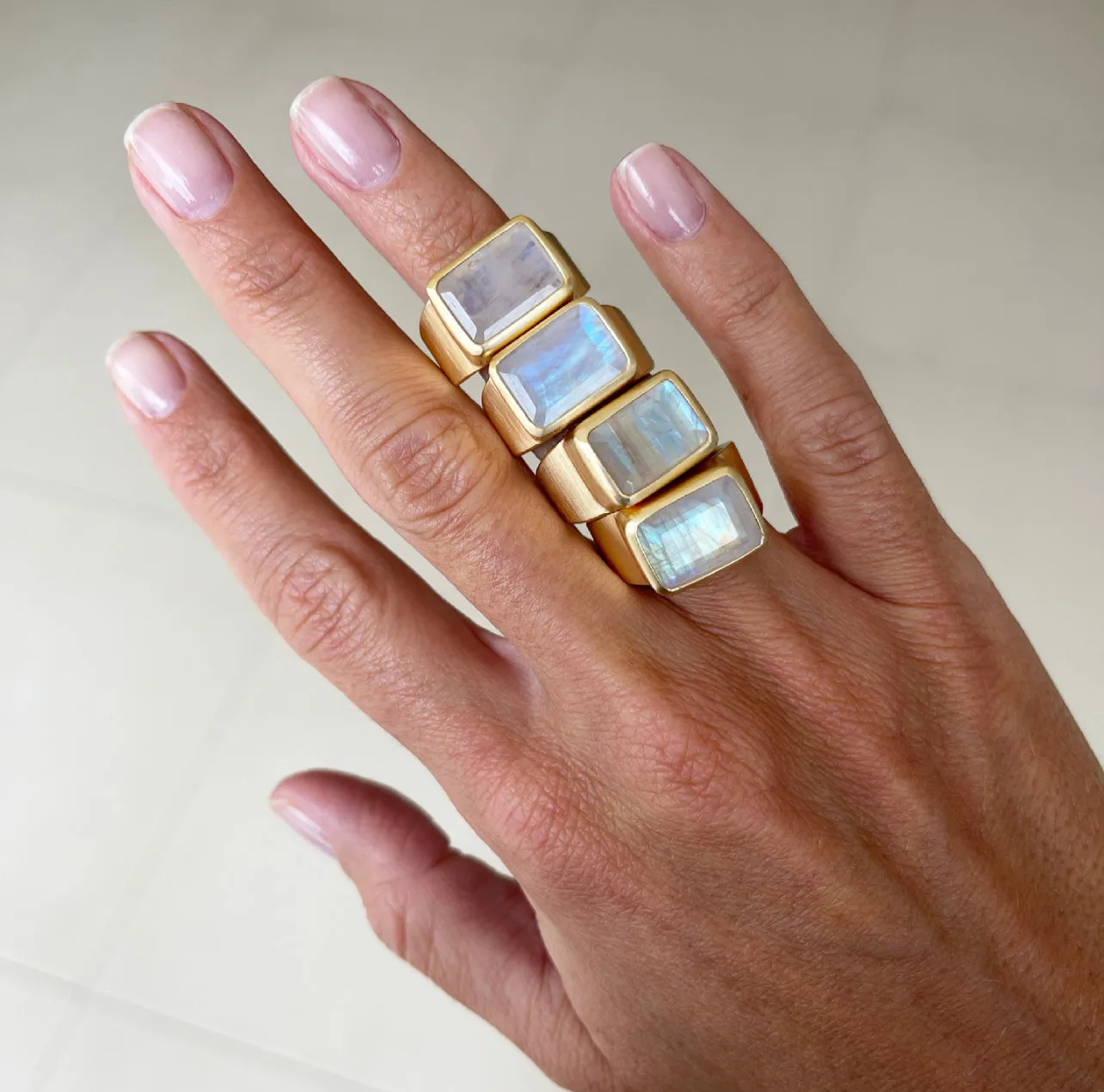 RAINBOW MOONSTONE COCKTAIL RING