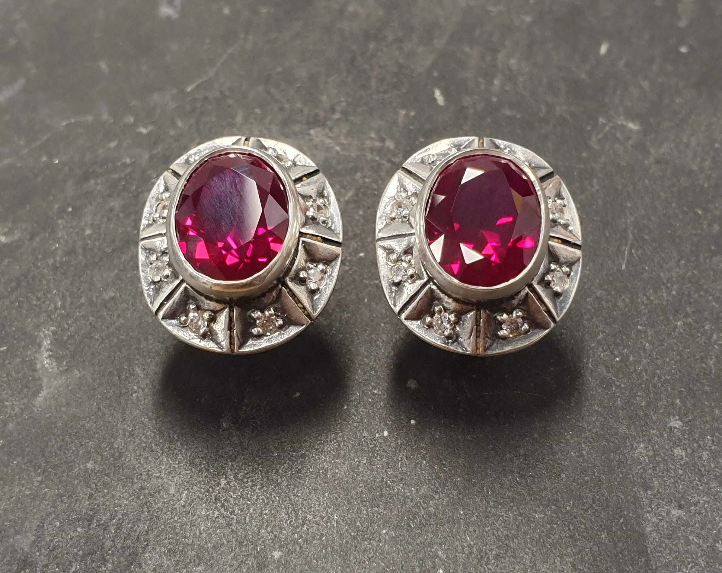 Red Ruby Earrings - Red Vintage Studs - Fuchsia Pink Earrings