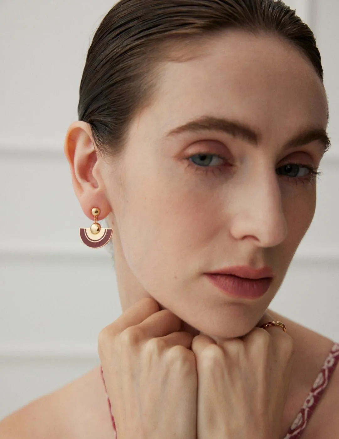 Red Scalloped Glaze Earrings