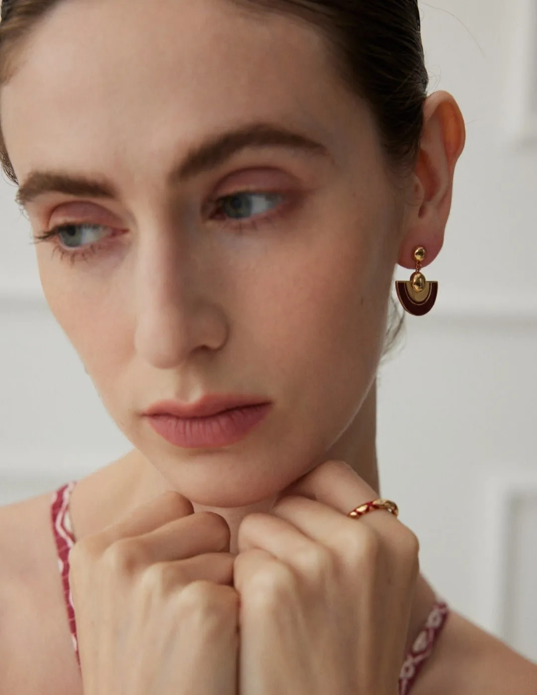 Red Scalloped Glaze Earrings