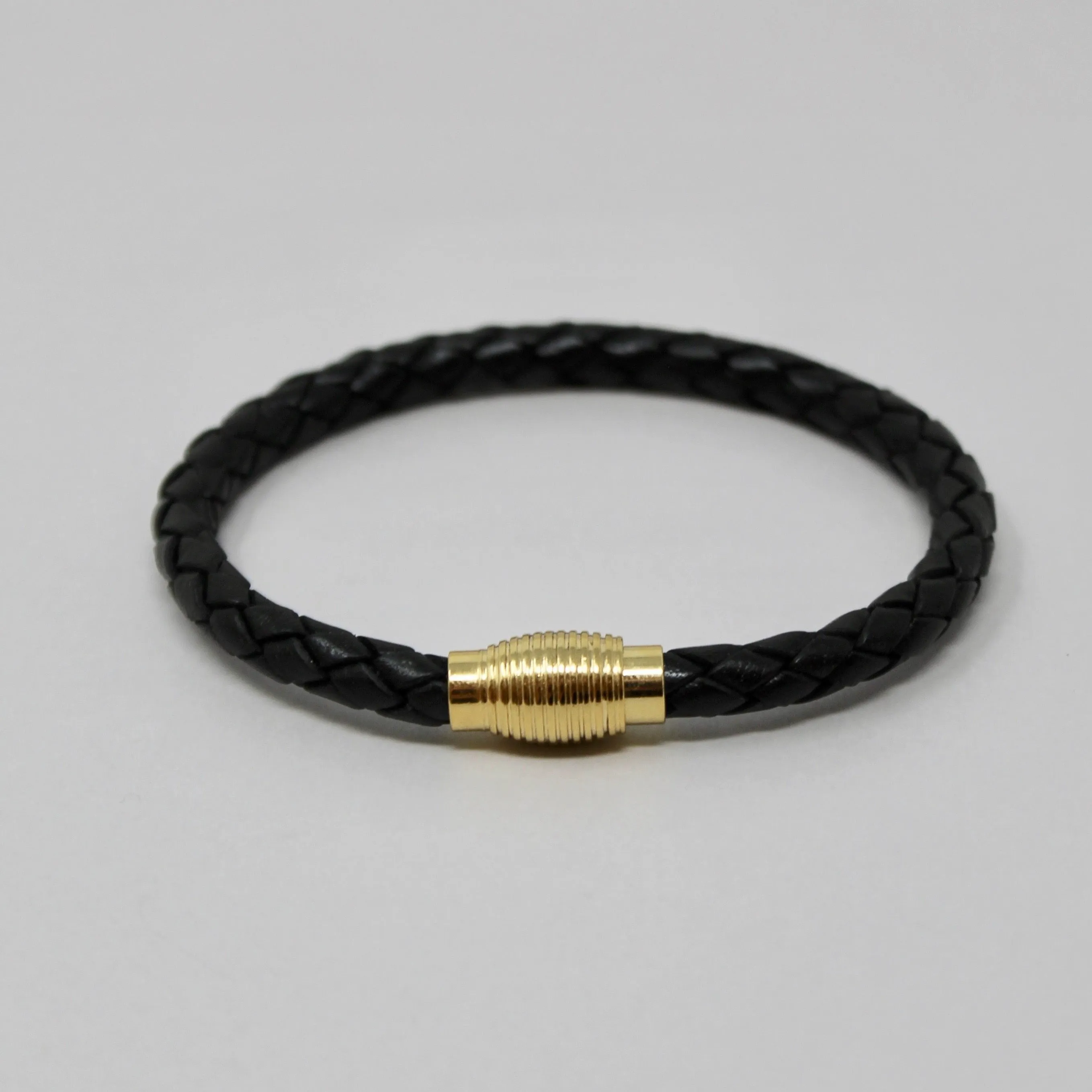 Stelck Leather Strap • Gold Clasp